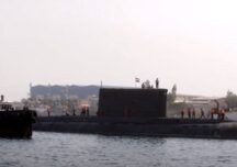 Iranul face manevre în Golful Oman: A utilizat un submarin în premieră şi a testat o rachetă de croazieră