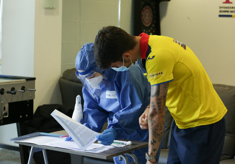 Jucătorii echipei naţionale a României au efectuat testele COVID-19