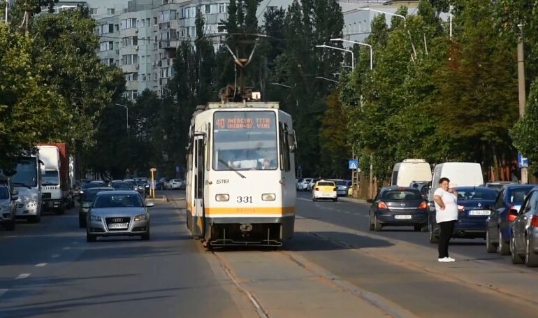 Metrou Ușor dezvăluie dezastrul șinelor din București: Cum vor circula noile tramvaie pe linii cu limită de viteză de 10km/h?
