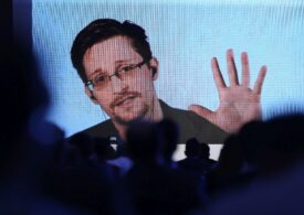 Putin i-a acordat cetăţenie rusă lui Snowden, omul care a scos la iveală secretele guvernului american