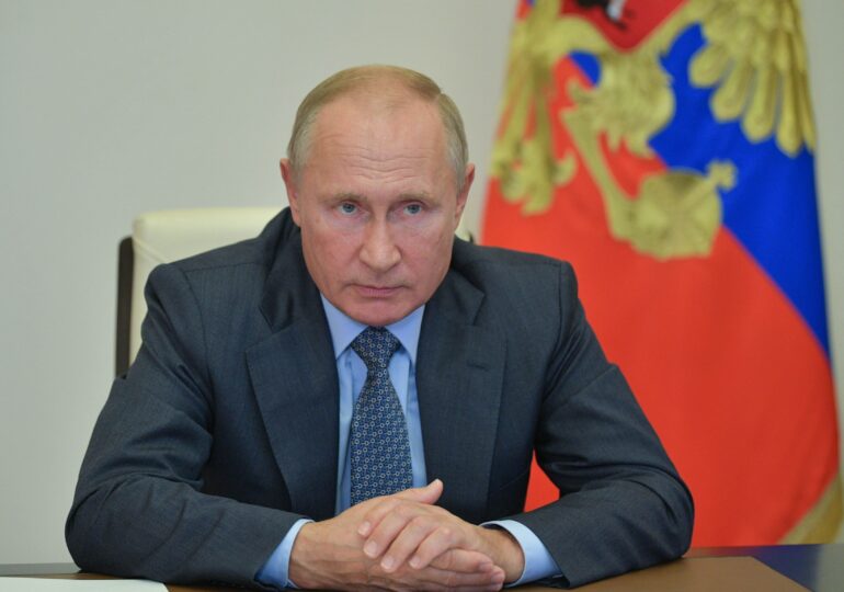 Putin amenință că Rusia le va ”sparge dinții” celor care vor să ”înhațe” ceva de la ea