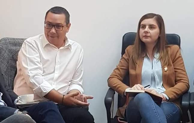 Ioana Petrescu pleacă din partidul lui Ponta: Liderii de partid trebuie să genereze proiecte şi nu să manevreze pârghii obscure, invizibile publicului larg