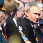 Dacă Putin invadează Ucraina, Biden e gata să ia măsuri fără precedent, inclusiv să-i taie Rusiei accesul la importul de smartphone-uri