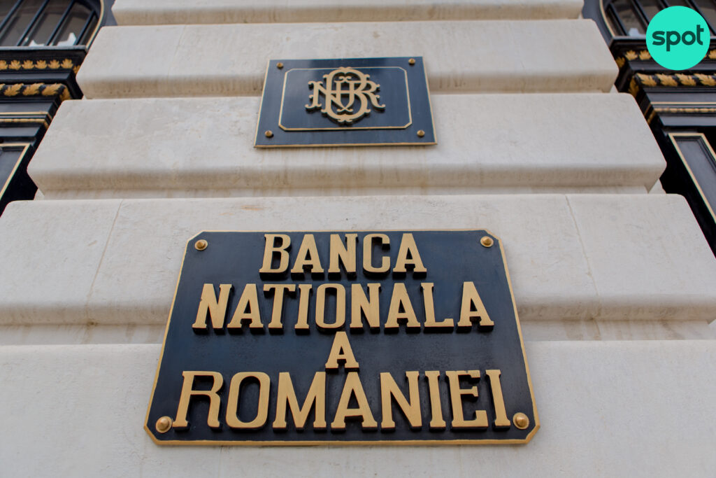 BNR nu umblă la dobânda cheie, dar avertizează că inflația va crește din cauza majorării TVA și a accizelor. Incertitudini și riscuri