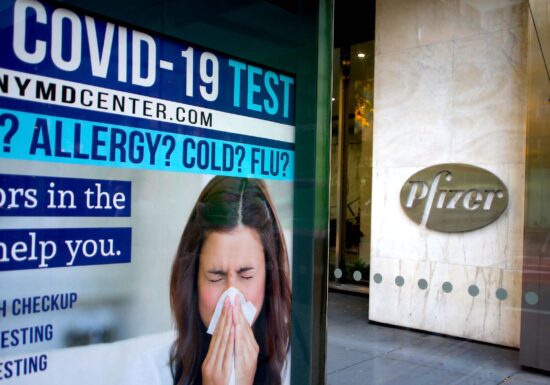 Avem un vaccin eficient. Cât va dura până când se va vedea efectul asupra pandemiei?