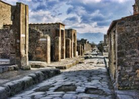 În ruinele oraşului Pompei au fost descoperite rămăşiţele bine conservate a doi bărbaţi, un nobil şi un sclav (Foto)