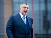Cosmin Olăroiu a semnat cu o nouă echipă