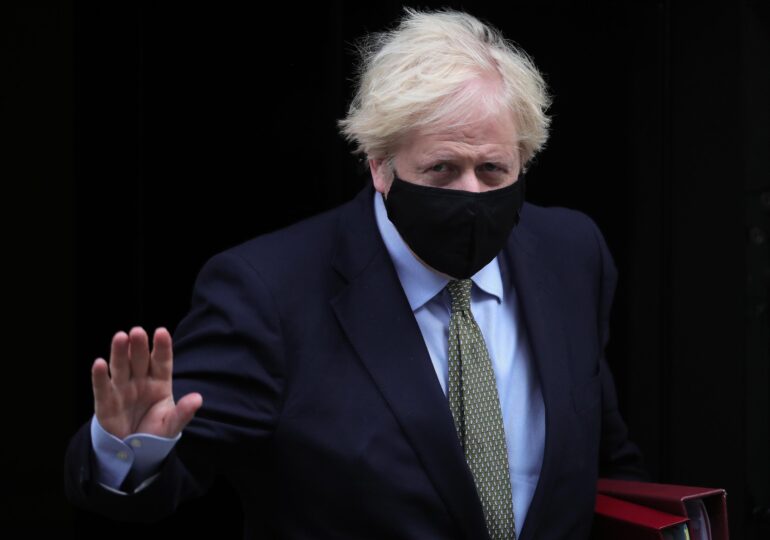 Boris Johnson îi amenință pe englezi cu un nou lockdown în ianuarie, dacă nu respectă restricțiile