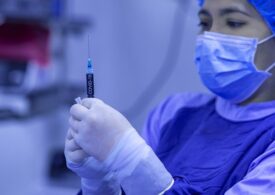 Experții UE: Vaccinurile dezvoltate până acum sunt eficace și pentru noua tulpină a SARS-CoV-2 descoperită în UK