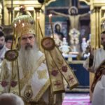 Primarul Constanţei îl somează pe arhiepiscopul Teodosie să demoleze biserica de pe trotuar