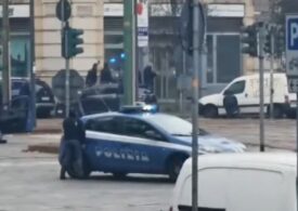 Jaf cu luare de ostatici într-o bancă din Milano. Hoții au fugit prin sistemul de canalizare (Video)