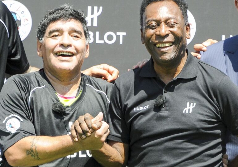 Mesajul emoționant al lui Pele după moartea lui Maradona