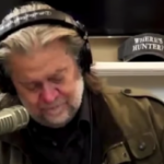 The Guardian: Steve Bannon, fostul strateg-șef al lui Trump, a încercat să-l convingă pe Epstein să finanțeze partidele de extremă dreapta din Europa