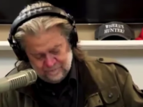 The Guardian: Steve Bannon, fostul strateg-șef al lui Trump, a încercat să-l convingă pe Epstein să finanțeze partidele de extremă dreapta din Europa