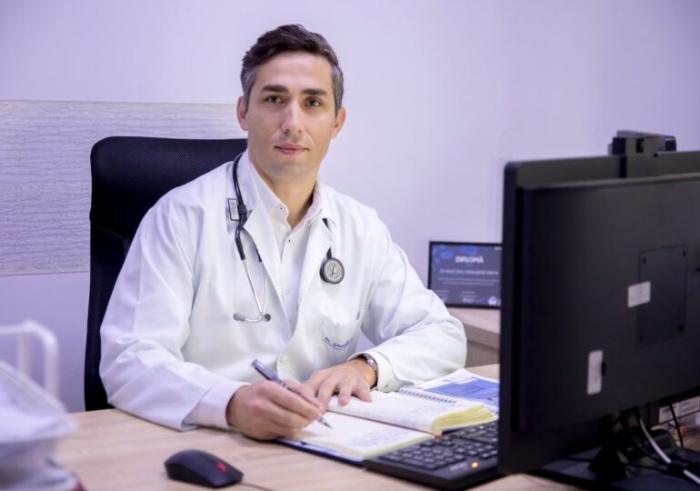 Medicul Valeriu Gheorghiţă s-a vaccinat antiCOVID: Este foarte important să avem încredere în sistemul medical, în progresul științific