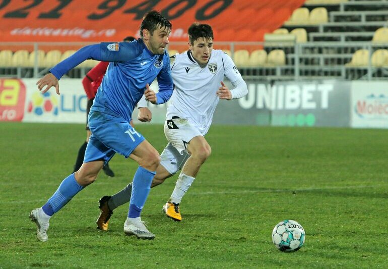 Liga 1: Meciul dintre Clinceni și FC Argeș, amânat pentru 24 de ore, din cauza terenului impracticabil