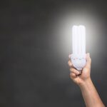 Amânarea plăţii facturilor sau plafonarea preţurilor la energie vor avea efecte negative în lanţ, susțin furnizorii de energie