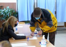 Cum s-au desfășurat alegerile parlamentare 2020: Românii nu s-au înghesuit la urne, numeroase incidente și amenzi