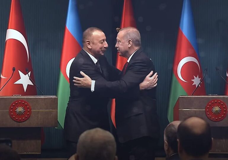 Erdogan vrea o platformă de cooperare în Caucaz şi pledează pentru aderarea Armeniei: Putin e încântat de idee