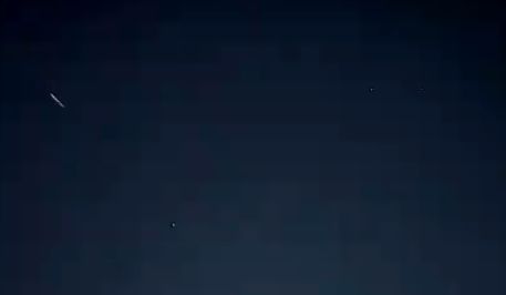 Ploaia de stele Geminide face spectacol pe cer zilele acestea (Galerie foto&Video)