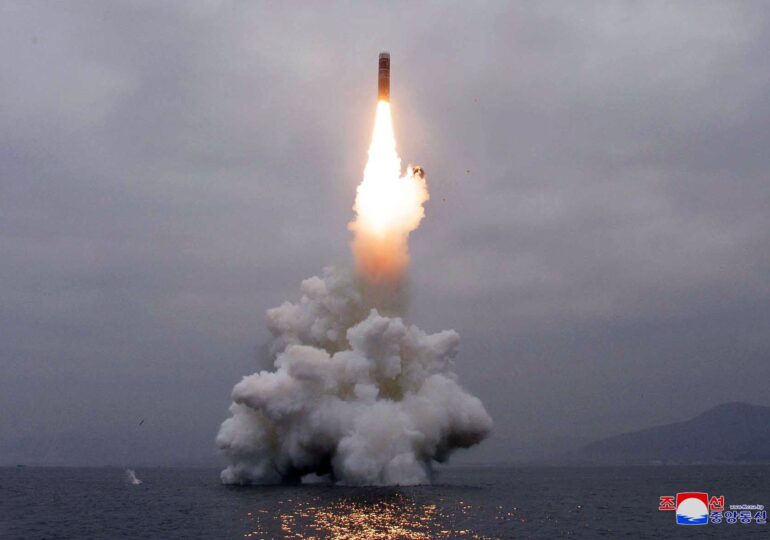 Japonia se înarmează cu rachete care pot lovi Coreea de Nord