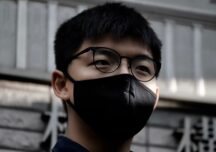 Militantul pro-democraţie din Hong Kong Joshua Wong  și alţi doi protestatari au fost condamnați la închisoare