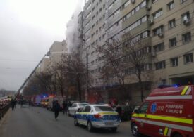 Incendiu într-un bloc din Capitală (Foto)