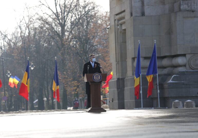 Klaus Iohannis, elogiu pentru personalul medical la festivitatea de 1 Decembrie din București: Ei sunt eroii acestui an!
