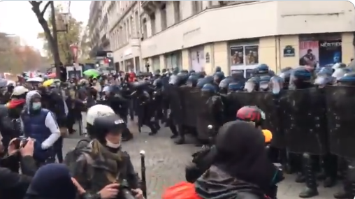 Noi proteste în Franța: Peste 100 de persoane au fost reținute (Video)