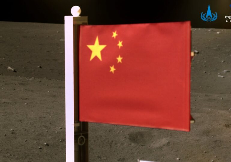 China și-a pus steagul pe Lună