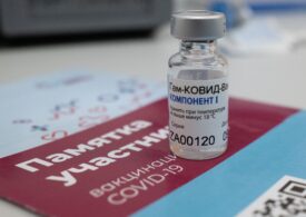 Vaccinul anti-COVID Sputnik-V vine cu o recomandare pentru ruși: Să nu bea și să nu fumeze măcar 2 luni