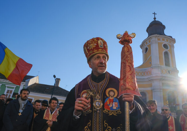 Episcopul greco-catolic de Cluj-Gherla a murit infectat cu COVID la 61 de ani