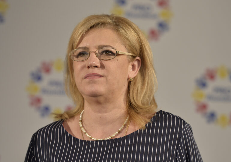 Corina Crețu contrazice Guvernul: Nu există pericolul suspendării fondurilor europene!