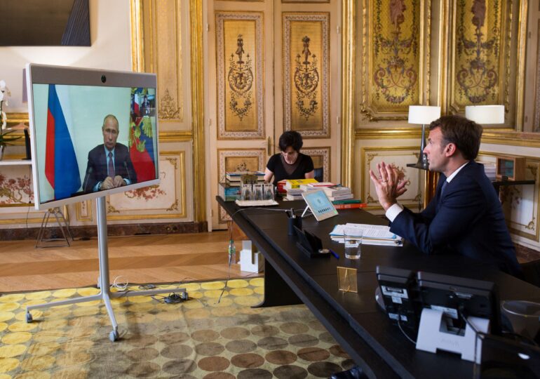 Macron și Scholz au vorbit cu Putin 80 de minute. Ce condiții a pus liderul rus ca să dea drumul la exporturile de cereale