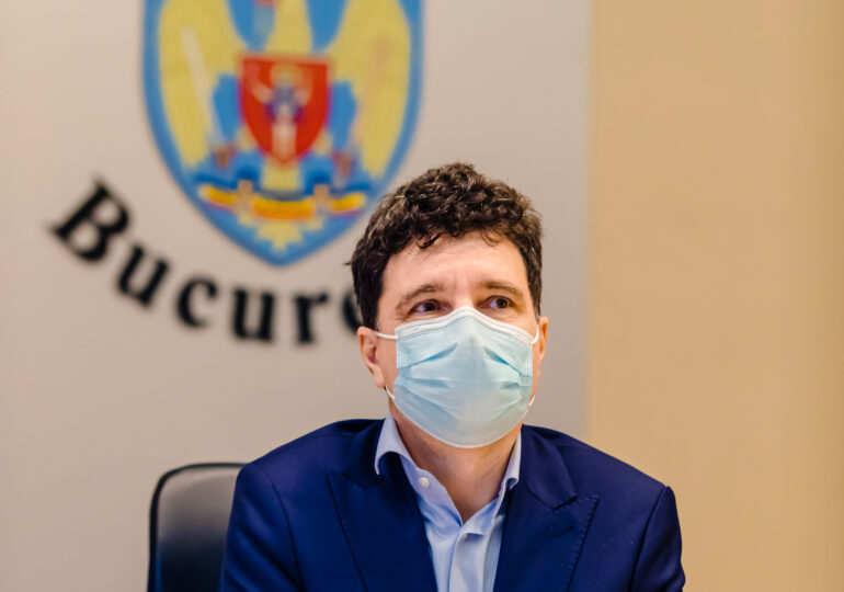Nicușor Dan l-a destituit pe şeful interimar al Direcției de Mediu din Primăria Capitalei. Avizase tăierea a 22 de arbori în centrul Bucureștiului