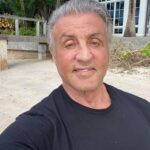 O reţea de falsificatori din Bulgaria se lăuda cât e de bună cu un paşaport cu fotografia lui Sylvester Stallone