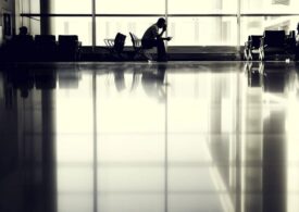 Un bărbat a trăit trei luni într-un aeroport de teama Covid