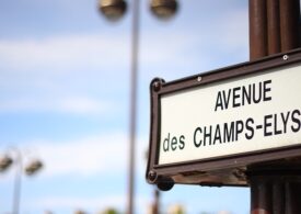Primarul din Paris vrea să facă celebrul Champs Élysées mai verde, cu un plan de 305 milioane de dolari