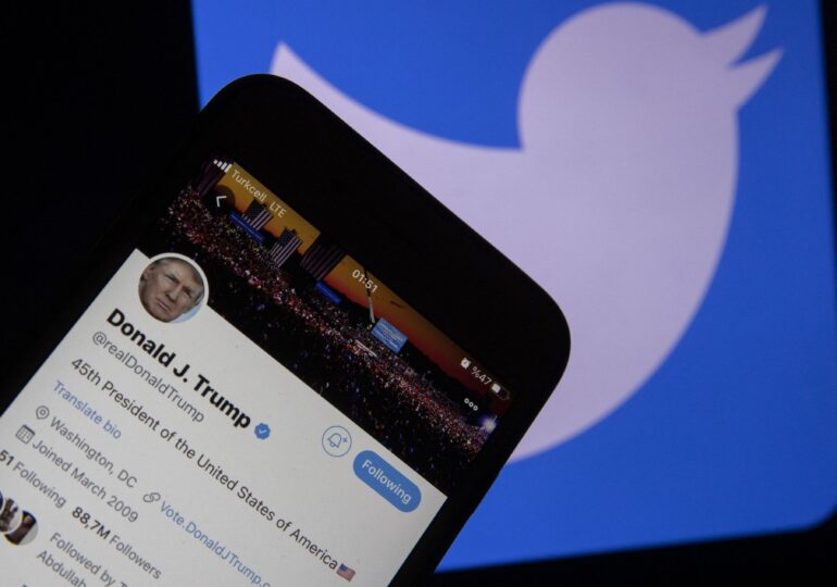 Twitter l-a blocat definitiv pe Trump - decizie salvatoare pentru Statele Unite sau primul pas spre încălcarea libertății de exprimare pentru noi toți?