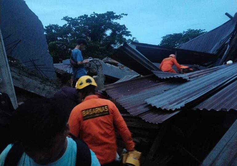 Încă un cutremur de 5 grade a zguduit Sulawesi. Bilanțul a crescut la peste 40 de morți și 600 de răniți