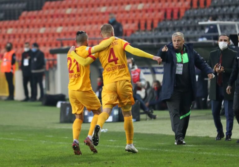 Dan Petrescu a debutat cu stângul la Kayserispor
