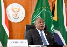 Președintele Africii de Sud îndeamnă țările bogate să cedeze o parte din vaccinurile comandate