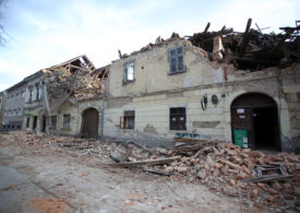 Mii de persoane dorm în maşini sau în adăposturi după cutremurul de săptămâna trecută din Croația