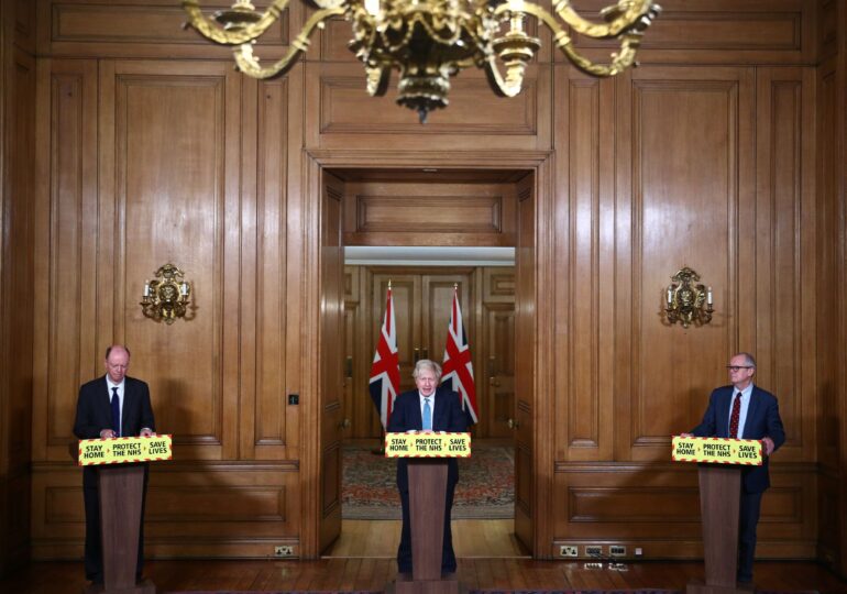 Boris Johnson anunță că noul lockdown din Anglia va fi ridicat treptat, iar şcolile vor fi primele care se vor redeschide