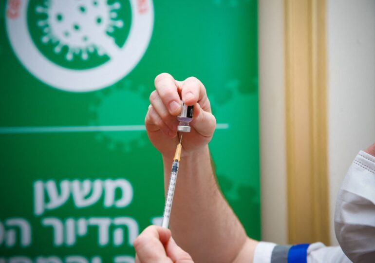 Peste un milion de persoane din Israel au primit deja ambele doze de vaccin antiCovid. S-a început imunizarea adolescenţilor