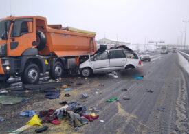 Accident grav pe A1, un autoturism a lovit un utilaj de deszăpezire: Trei persoane au murit