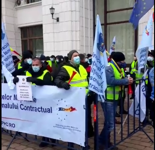 Continuă protestele sindicaliștilor, la Ministerul Finanțelor: Guvernul ne-a mințit și ne va minți în continuare! (Video)