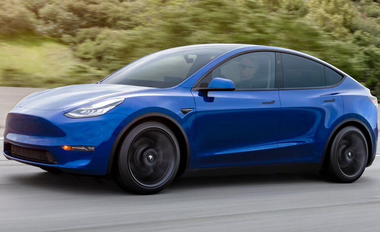 Tesla a lansat o variantă Standard pentru Model Y, cu 8.000 de dolari mai ieftină