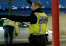 Vameșii olandezi confiscă inclusiv sandvișurile șoferilor britanici: Bine ați venit în Brexit, domnule, îmi pare rău! (Video)
