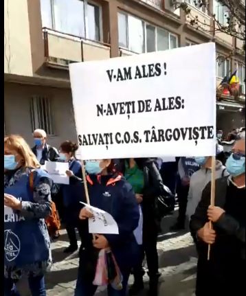 Protest la Ministerul Economiei: Angajații COS Târgoviște cer salvarea combinatului (Video)